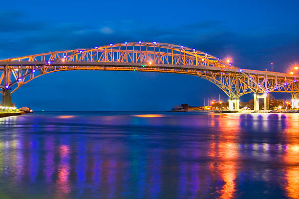 blue water puente 3 - highway 94 fotografías e imágenes de stock