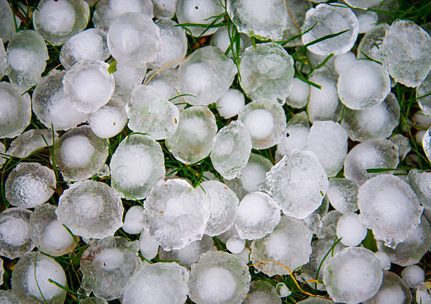 hail des pierres - grêle photos et images de collection