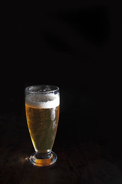 istock Glass of cold beer 517551543