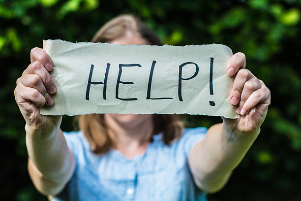 istock girl with a poster 517580309