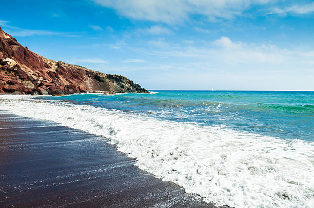 istock Beautiful view of the seacoast 517598173