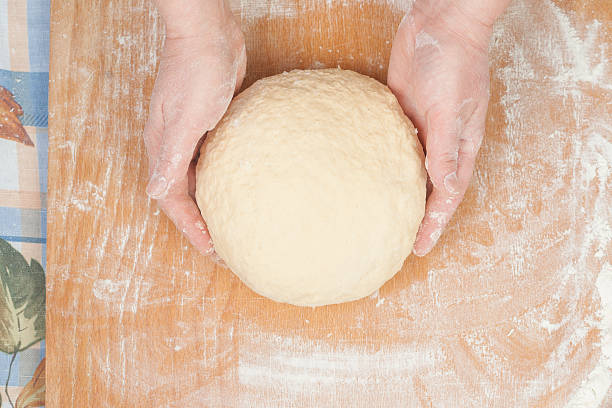 istock Ball of pizza dough 517608656