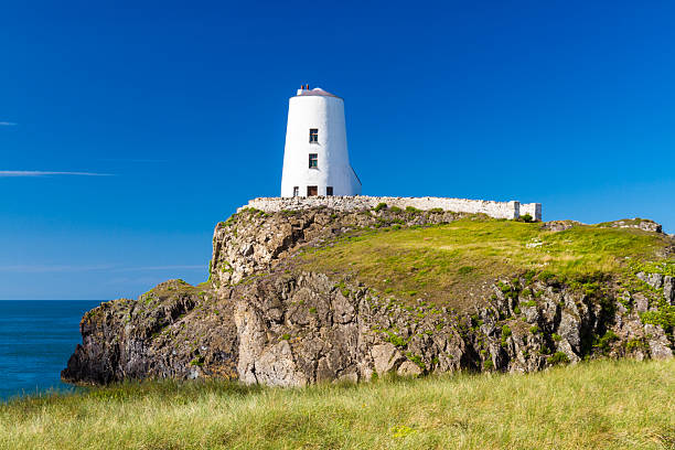 istock White lighthouse on Llanddwyn Island, Anglesey 517639918