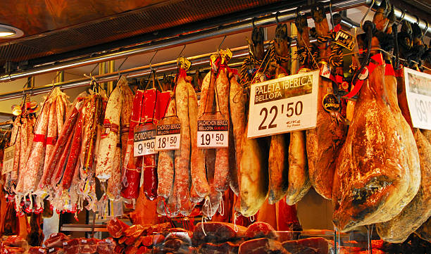 istock Barcelona Mercat de la Boqueria - jamon/ham 517644011