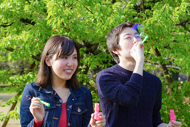 istock Sweet Japanese Couple 517660462