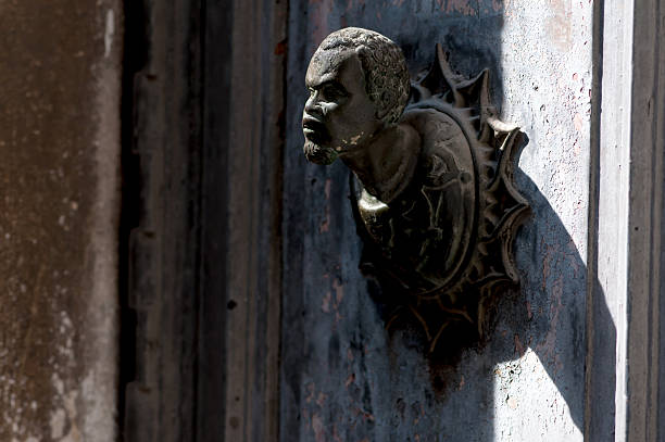 istock Old doorknobs, doorknockers and handles 517664656