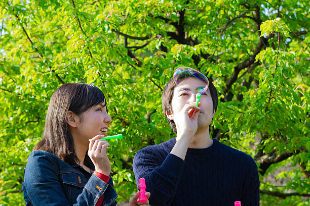 istock Sweet Japanese Couple 517668518