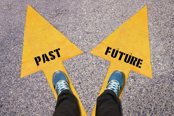 istock Past and Future painted on road 517685692
