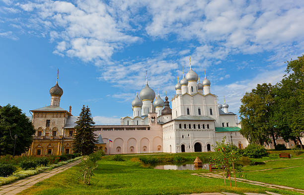 istock Kremlin in Rostov, the Golden Ring, Russia 517708854