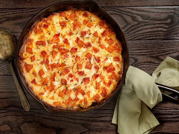 istock Skillet baked, Scalloped Potatoes with Bacon 517709574