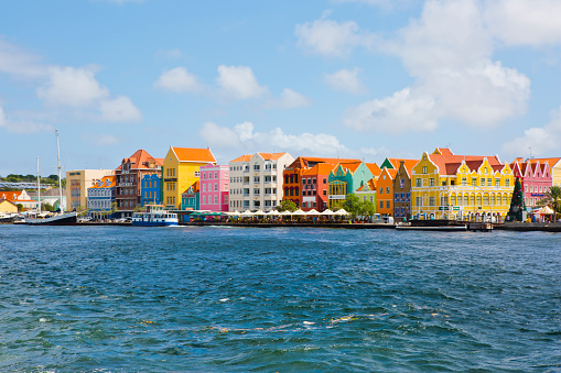 Curacao coloridas casas photo