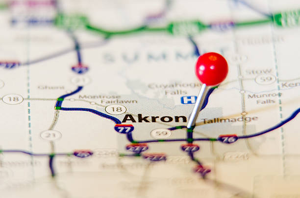 istock city pin on the map 517728333