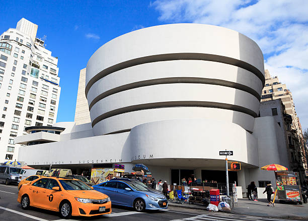 o museu solomon r guggenheim - museu solomon r guggenheim imagens e fotografias de stock