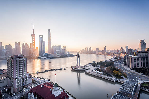 shanghai sunrise - shanghái fotografías e imágenes de stock