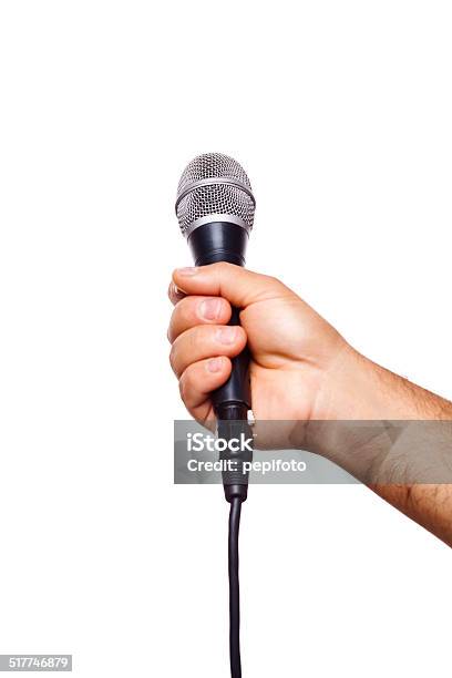 Hand Hält Ein Mikrofon Stockfoto und mehr Bilder von Journalist - Journalist, Mikrofon, Weißer Hintergrund
