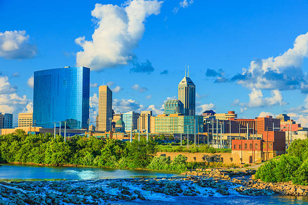 Indianapolis skyline, Indiana Indianapolis skyline with the White River, Indiana indianapolis photos stock pictures, royalty-free photos & images