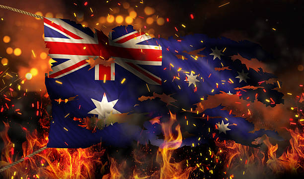 austrália queima de bandeira de guerra conflito noite 3d - independence spark fire flame imagens e fotografias de stock