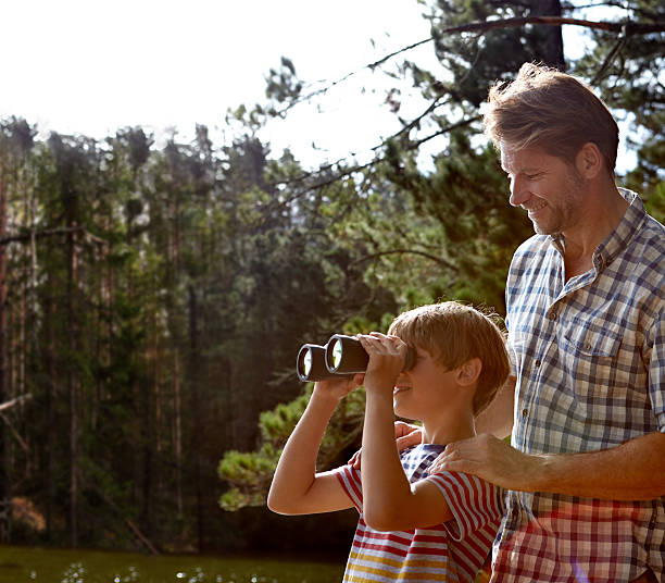 istock Showing him the beauty of nature 517848285