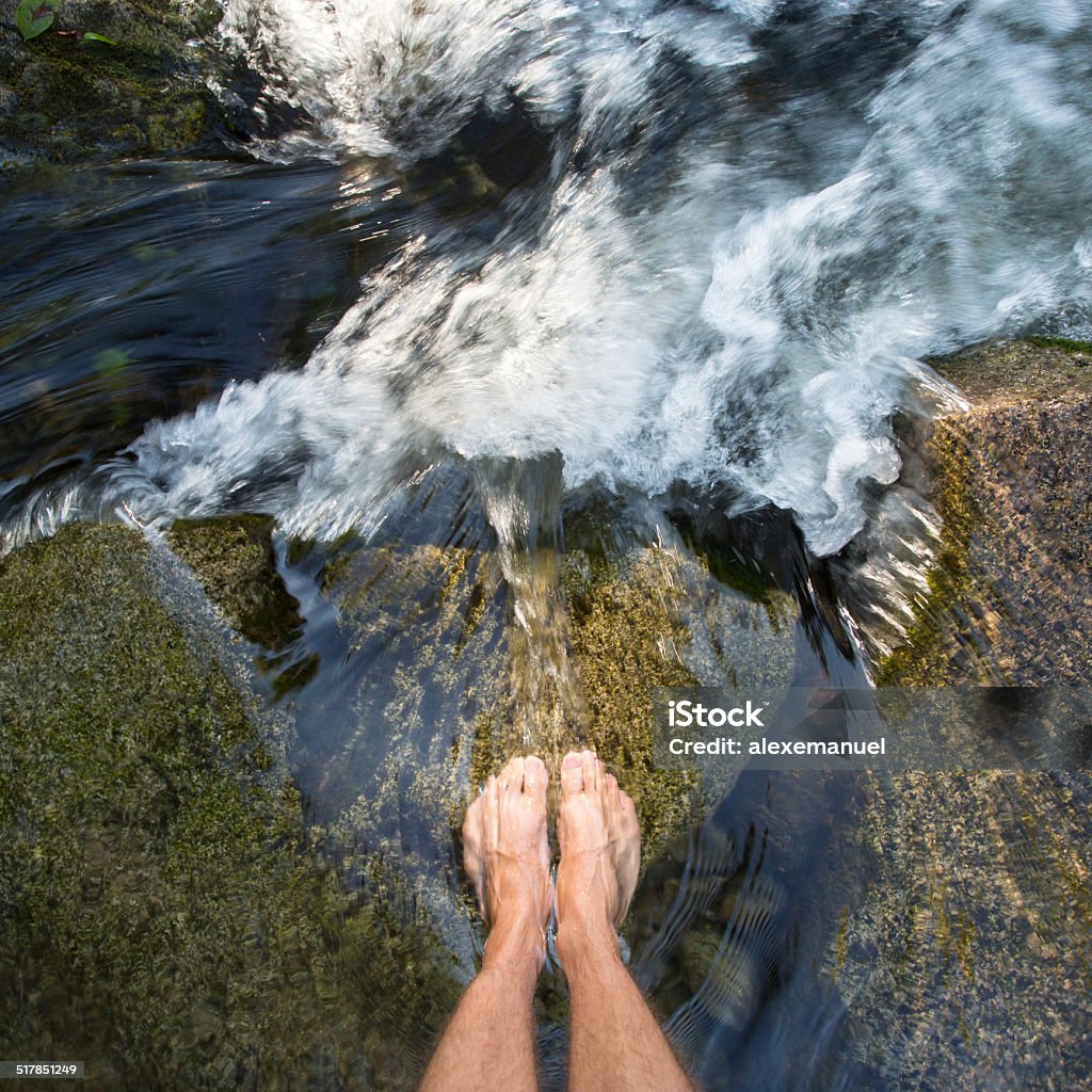足の滝 - 水につかるのロイヤリティフリーストックフォト