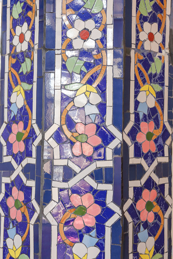 Mosque decoration broken ceramic mosaic tiles art