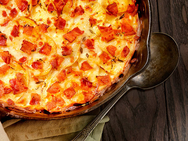 istock Skillet baked, Scalloped Potatoes with Bacon 517871152