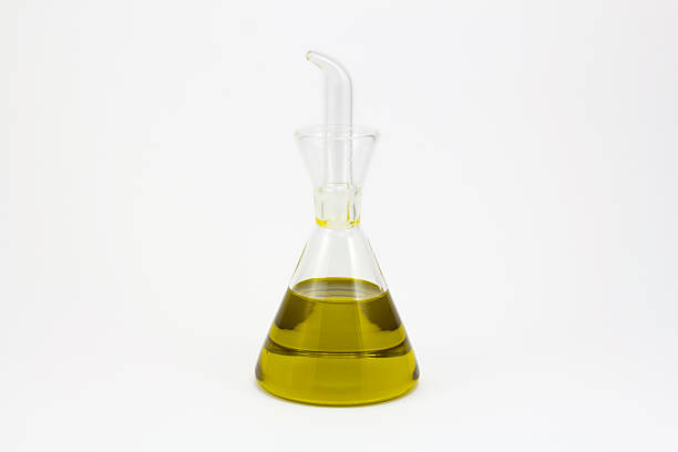 istock Anti drip oilcan with oil inside 517877320
