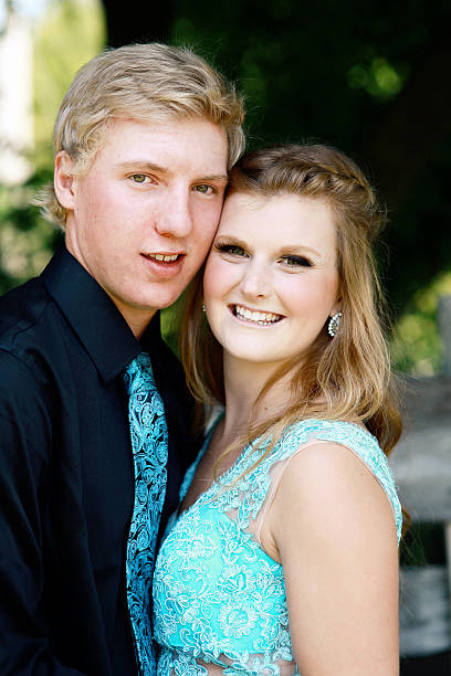 istock Teen Couple Dressed for Prom 517894784
