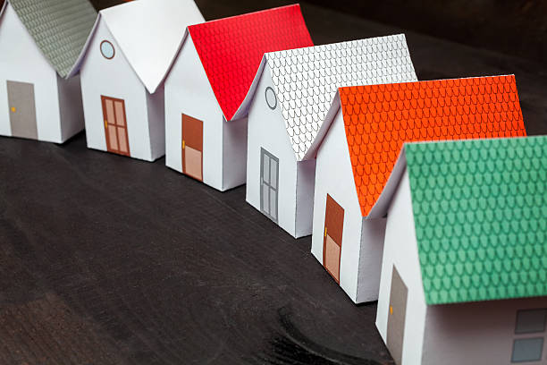 istock House symbol - Miniatures houses 517895057