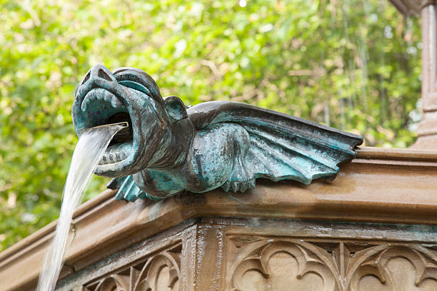 istock Albert Square Fountain, Manchester 517900735