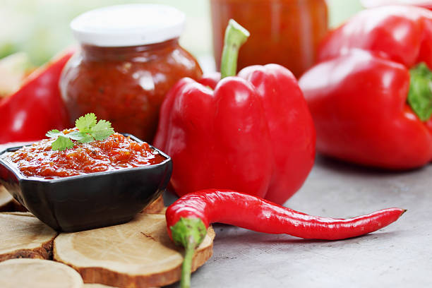 salsa picante chutney - chutney jar tomato preserved fotografías e imágenes de stock