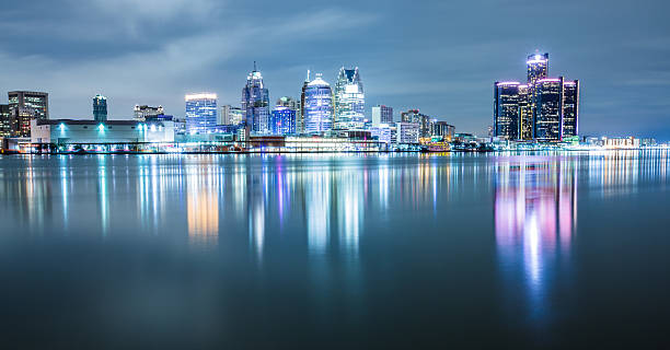 istock Detroit Skyline Panorama 517906070