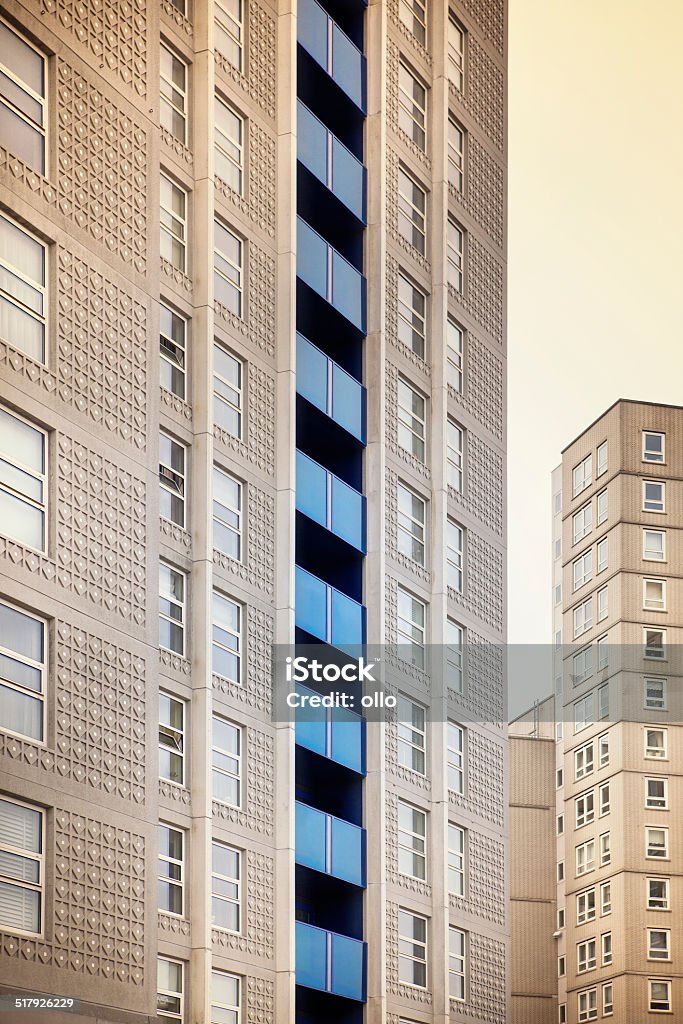 Fachada de un edificio de estilo residencial - Foto de stock de Abstracto libre de derechos