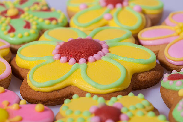 istock Easter traditional Gingerbread cookies background 517926807