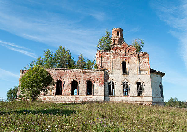 istock Destroyed old orthodox church 517930605