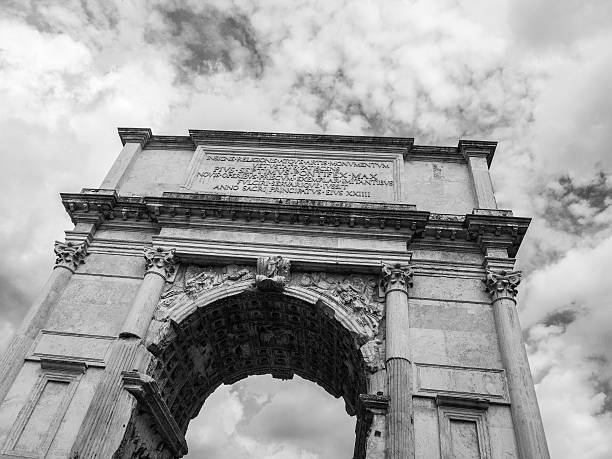 istock Arch of Titus Black and White 517931181