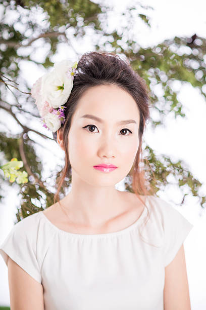 istock Beautiful Asian woman 517935084