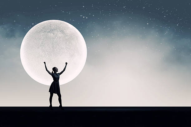 istock Woman at night 517958675
