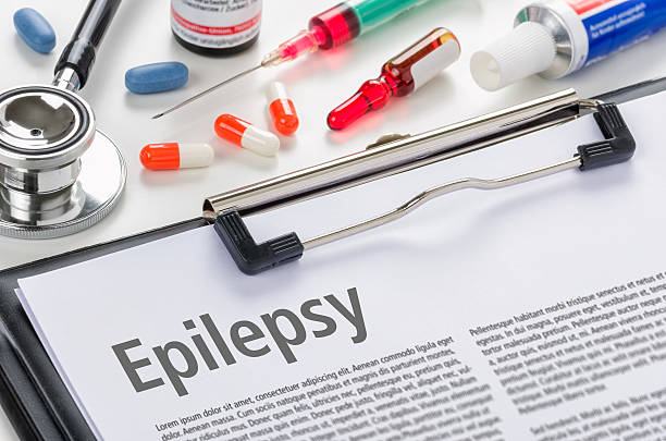 o diagnóstico epilepsia escrito em uma área de transferência - stroke epilepsy heart attack patient - fotografias e filmes do acervo