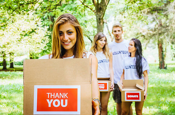 istock Volunteers Asking For Donations 517999071