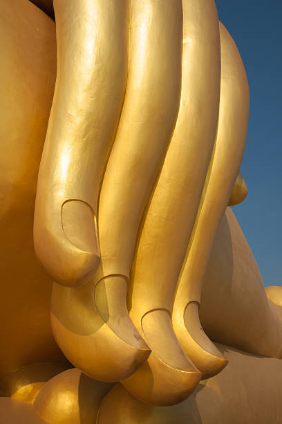istock Golden finger of big buddha 518002472