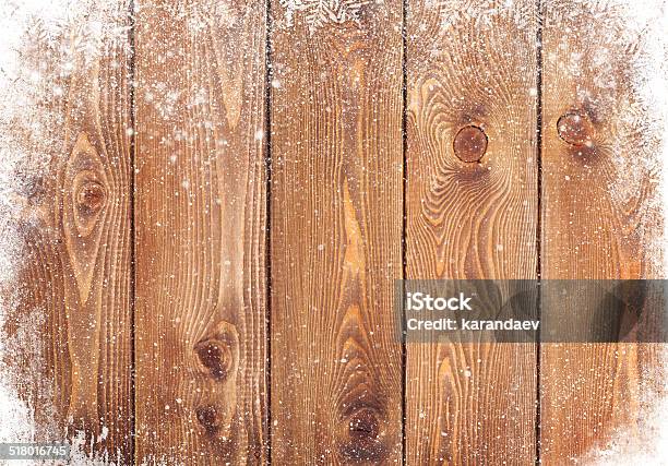 Vecchio Legno Con La Neve - Fotografie stock e altre immagini di Legno - Legno, Neve, Sfondi