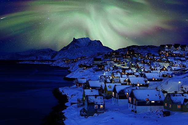istock Nuuk Old Town Northern Light 518021104