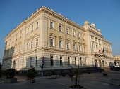 benevento-palazzo-del-governo.jpg?b=1&s=170x170&k=20&c=oUo_Ug4o2T_uZL5rBaWISNGIGk1T7ie04a5iW0E-6rE=