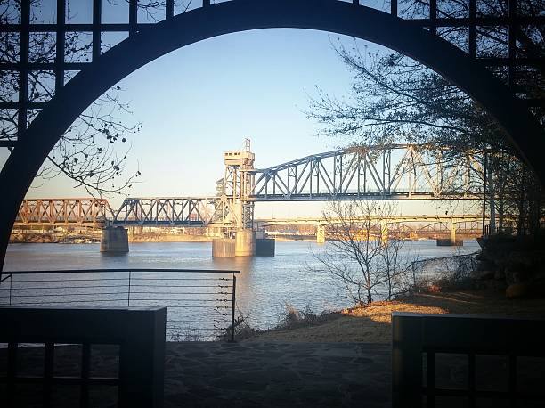 istock Arch Framed Junction Bridge, Little Rock, Arkansas 518028756