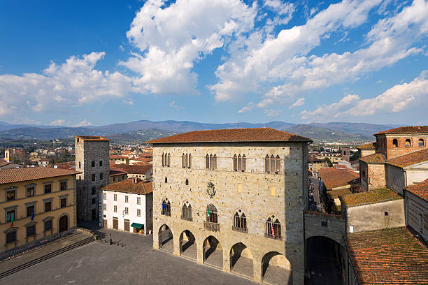 vista aerea di pistoia toscana, italia - provincia di pistoia foto e immagini stock