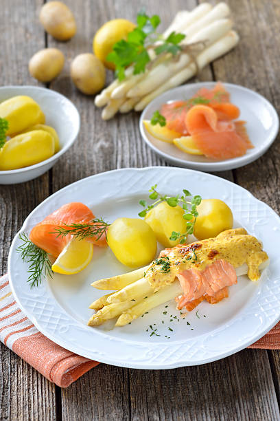 istock Baked asparagus with salmon 518032434