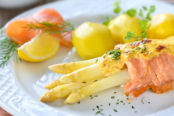 istock Baked asparagus with salmon 518032532