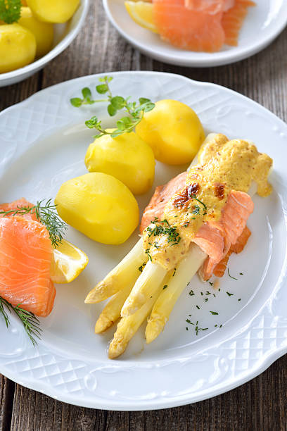 istock Baked asparagus with salmon 518032906