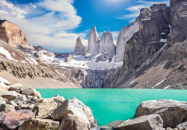 torres del paine montanhas, patagônia, chile - patagonia imagens e fotografias de stock