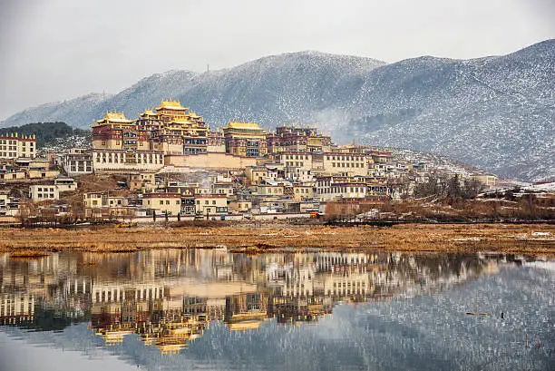 Songzanlin Temple also known as the Ganden Sumtseling Monastery, is a Tibetan Buddhist monastery in Zhongdian city( Shangri-La), Yunnan province China and is closely Potala Palace in Lhasa